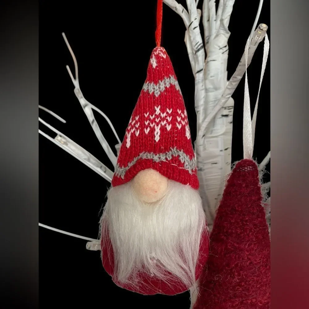 GNOME RED ORNAMENTS SET of 3 NWT‎